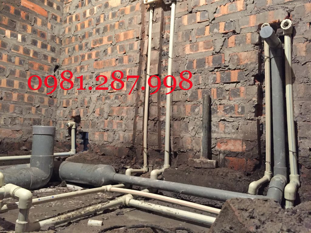 Thay thế đường ống nước tại nhà Hà Nội